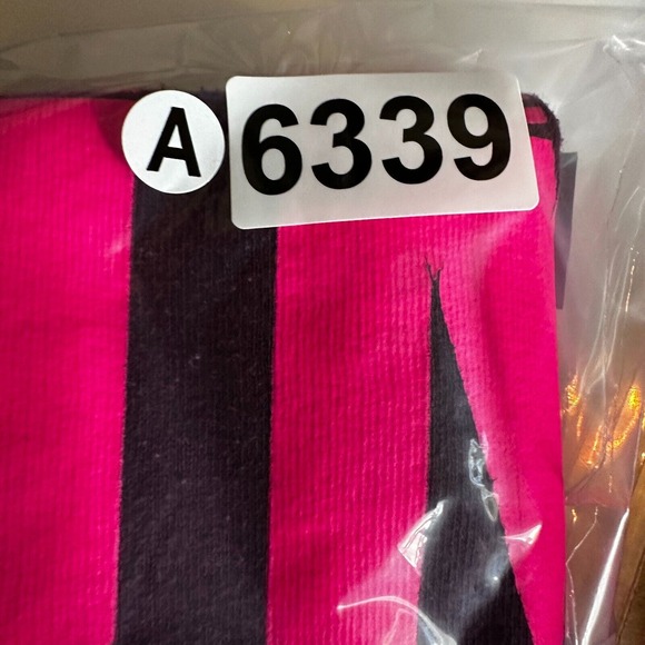 Pink Victoria's Secret Sweatshirt Womens SMALL Long Sleeve Graphic Burgundy - Picture 13 of 13